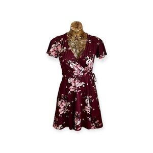 BCX dress floral mini short sleeve vneck Small